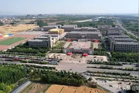 磁县：高考首日 多部门协作为考生护航图片