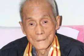 特工沈安娜与86岁江苏老人聊天，事后联系国安部：查查他是什么人图片
