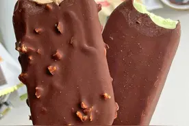 家庭自制冰激凌！冰凉可口奶香浓郁，大人小孩都爱吃图片