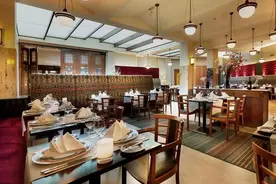 大学生活22：阿敏接手烫手山芋，张力想入股饭店，体验老板的感觉图片