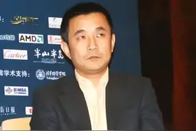 王永红：北京9800套房屯8年血赚，后欠800亿携女星潜逃，如今落网图片