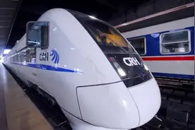 12306崩了，没抢到票，因为你“穷”图片