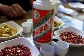 白酒原料表：水在前面，就不是纯粮酒？这个鉴定方法到底对不对？图片