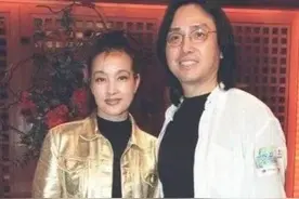 伍卫国:痴恋刘晓庆5年，分手后难忘旧情，年近70依然单身！图片