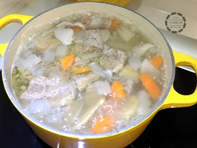 炖牛肉时，放错香料整锅肉就废了，只用这3种，汤鲜肉香味道正