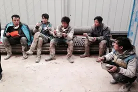 城市里最美“地下工作者”图片