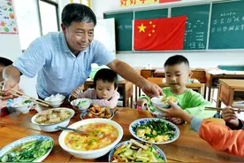 农村学校不断倒闭，乡村教师出路在哪里？教师该何去何从？图片