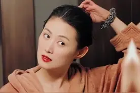 98版潘金莲王思懿晒旧照，最美金莲再现往日风范，49岁风采依旧图片