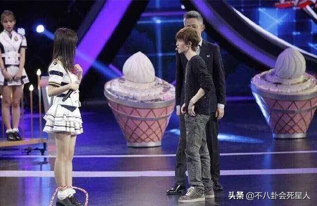 娱乐圈8大谜团,李亚鹏的女人缘,那英有没有说听刀郎的歌是农民