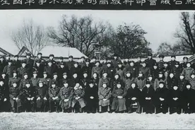 70年前，我军实行薪金制，军官的钱都不知道怎么花图片
