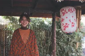 34岁过气“超女”现状曝光：没钱，租房种菜，活成娱乐圈李子柒图片