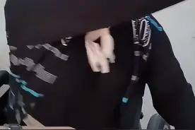 女子跑步被狗咬伤，争论时遭狗主人用轮椅冲撞：对方拒绝和解赔偿图片