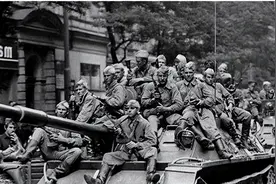 二战时期，唯一没参战的强国，当时西班牙在忙什么？图片