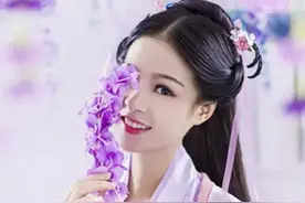 病娇文：他眼底满是占有欲，然后又委屈“宝贝，那家伙摸你手了”图片