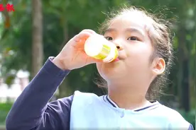 益力多500亿低糖小金瓶助力肠道健康图片