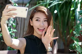 和程晓玥恩爱3年的郑恺，为何转身娶了恋爱仅1年的苗苗？图片