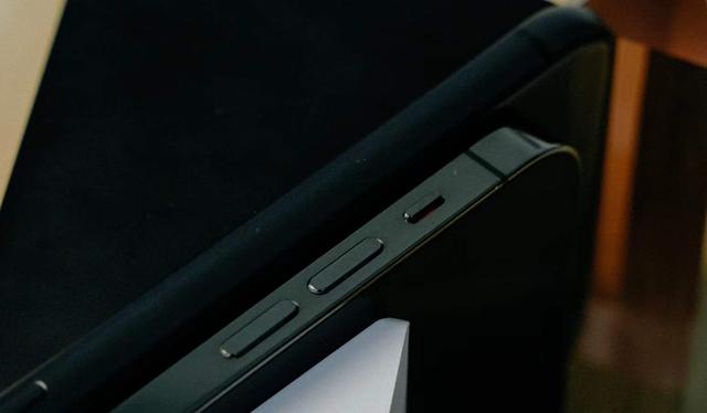 �������ĺ�����������iPhone�����ǡ��ȶ������ǡ����ء�