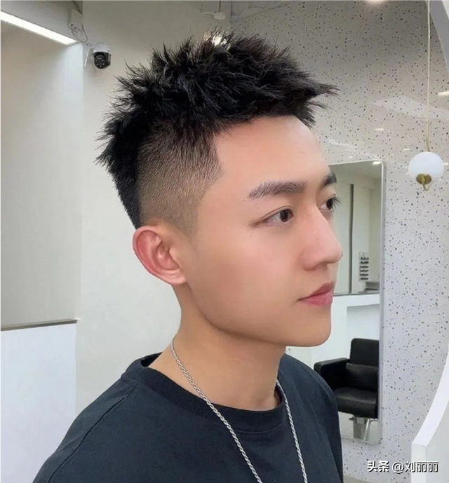 qq霸气个性签名男生超拽帅气,适合男生的高冷霸气签名短句 - 冷求网