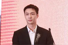 张艺兴的家世背景竟然如此显赫?贵人扶持助他走上人生巅峰?图片