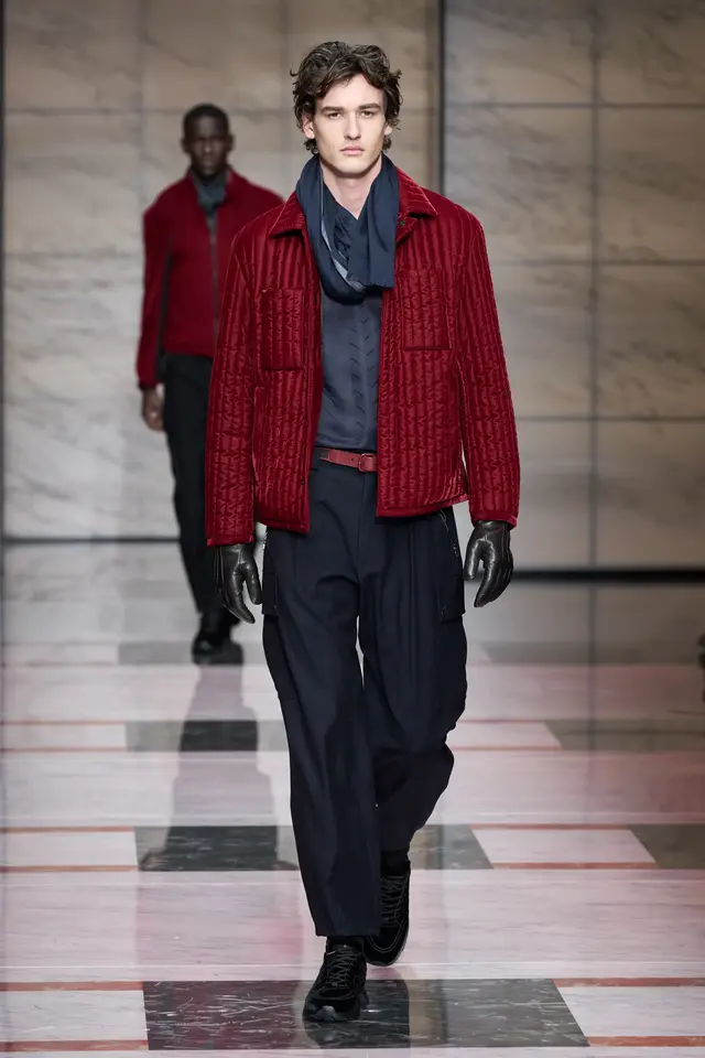 ������Giorgio Armani 2023�＾ϵ����װ������ʱ��