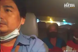 泰国出租司机开车12小时免费送一家三口回老家图片