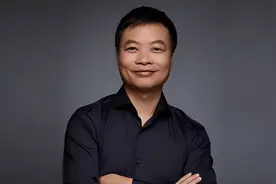 37岁把公司卖给马云，套现300亿后，何小鹏又投入全部身家再出发图片