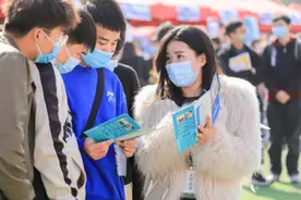 大学毕业直签大厂后，见识了校招“新套路”的厉害，大学生要注意图片