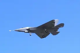 央视再曝光歼-35舰载机，整体轮廓清晰可见，福建舰舰载机快来了图片