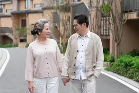 老中医建议：55岁后，学会偷4种懒，可能你将更易长寿！图片
