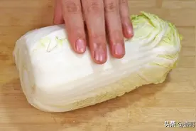 白菜最下饭的做法，不炒也不炖，开胃又解馋，我家天天吃都不腻图片
