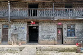 俗话“兄弟分家莫为邻，女儿出嫁别同村”是什么意思？有道理吗？图片