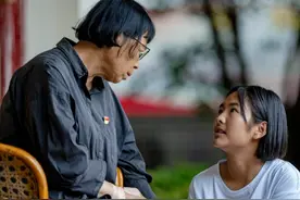 “奇迹校长”张桂梅，送1800多名女孩走出大山，改变三代人的命运图片