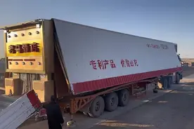 喜宴上卡车变身“移动酒店”，老板：主供农村吃席用，一次收费一万块，可容纳200人图片