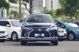 2021款RX450HL豪华版：3.5大排量+V6雷克萨斯SUV，上路价格近80万图片