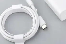 充电头能随便配一根数据线吗？图片