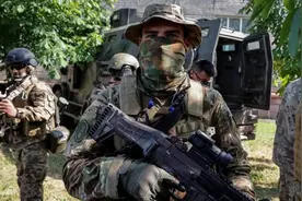 普京警告绝非空话，3000英军在乌参战，俄攻势猛烈，决战胜负将分图片