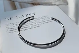 女人常戴银手镯，对身体有什么好处吗？图片