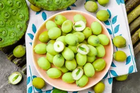 莲子与它是“天生一对”，搭配在一起，养心安神，提高免疫力图片