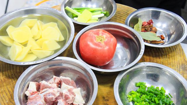 “立秋到，贴秋膘”，建议：少吃西瓜和苦瓜，多吃5道“硬”菜