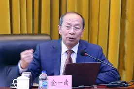 清朝真的无昏君吗？专家金一南说的话违背史实图片