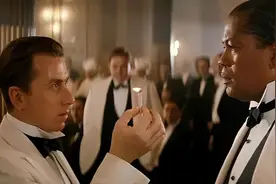 《海上钢琴师》：有一种强大，宁可一生孤独，也不随波逐流图片