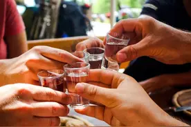 经常应酬成“三高”？每天吃甘油二酯油指标慢慢回归正常图片