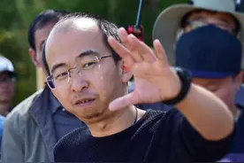 内娱8位最丑男星现状：有人被骗光家产，有人吃低保，有人娶美妻图片