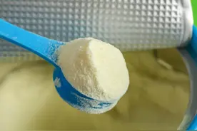 怎么辨别奶粉真假最简单方法图片