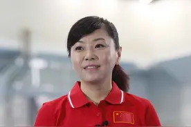 “铁娘子”周继红：丈夫是羽毛球教练，鲜花掌声背后有坎坷图片