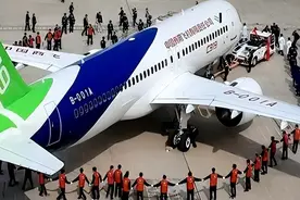 美国从中国订购20架c919飞机，总价22亿美元，想和中国交好？图片