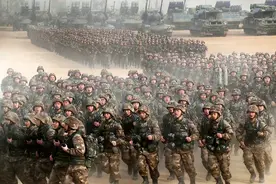 中国现役军队200万人，战争一旦爆发，我国现役军队够用吗？图片