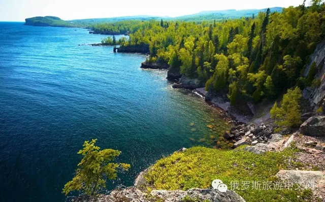 世界上最深的淡水湖是什么湖 世界上最大的淡水湖是