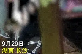 的哥送还手机索要200元报酬遭失主报警图片