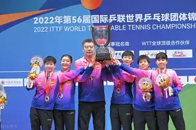 恭喜孙颖莎带队夺5连冠，赛后再收国际名人堂喜讯，恭喜小魔王图片